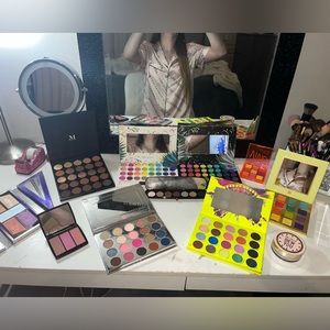 Makeup palette bundle